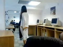 Đẹp khỏa thân ucraina người phụ nữ đi trên đường đến bỏ qua phímec khong che