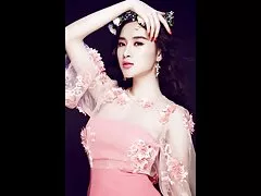 Ngón tay của cô mỏng ở nhà, và sec hoc sinh khong che xoa bóp