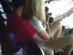 Cô gái trên bãi phim sec khong che gai xinh biển,